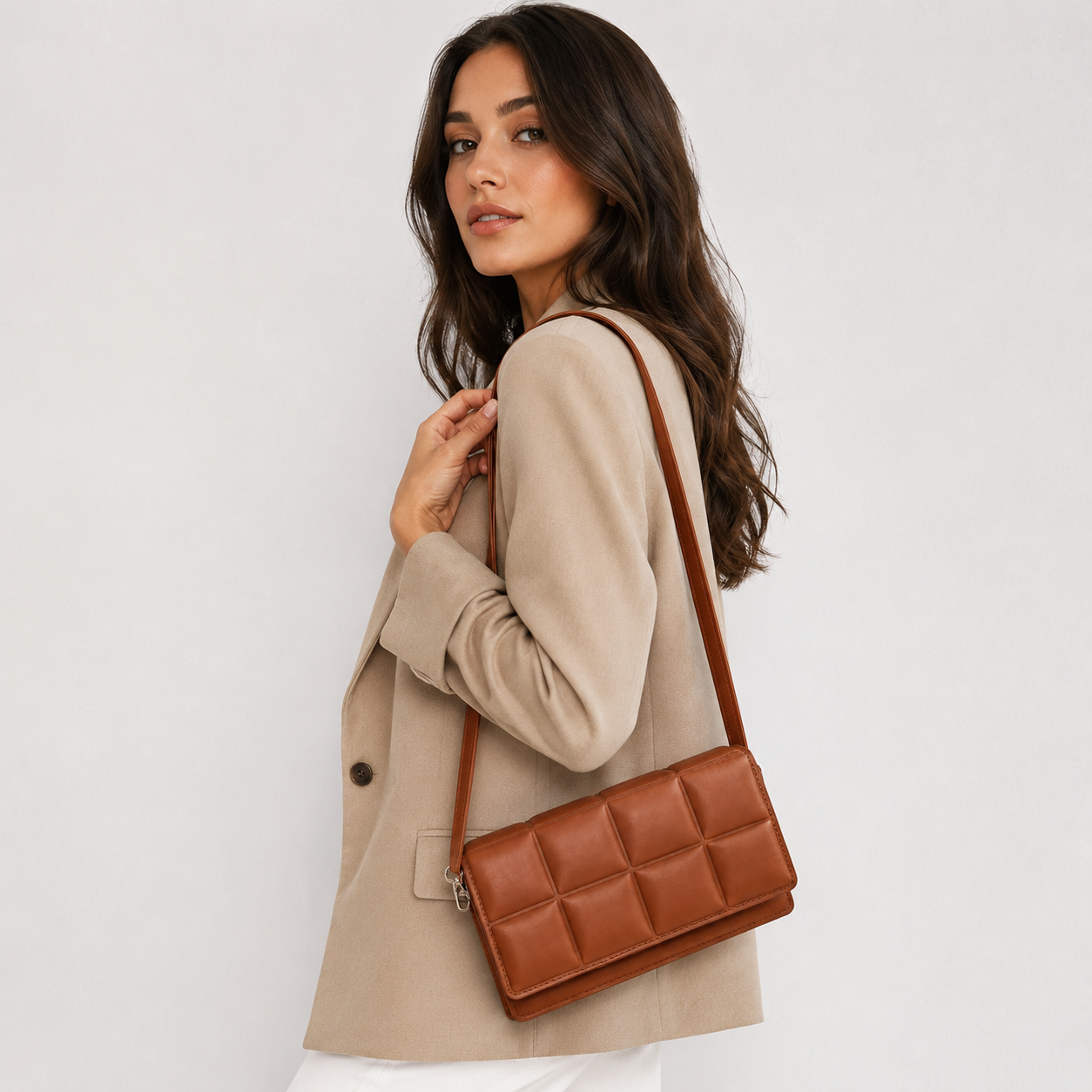 Torebka damska na ramię i crossbody z ekoskóry – elegancka pikowana listonoszka z uchwytem