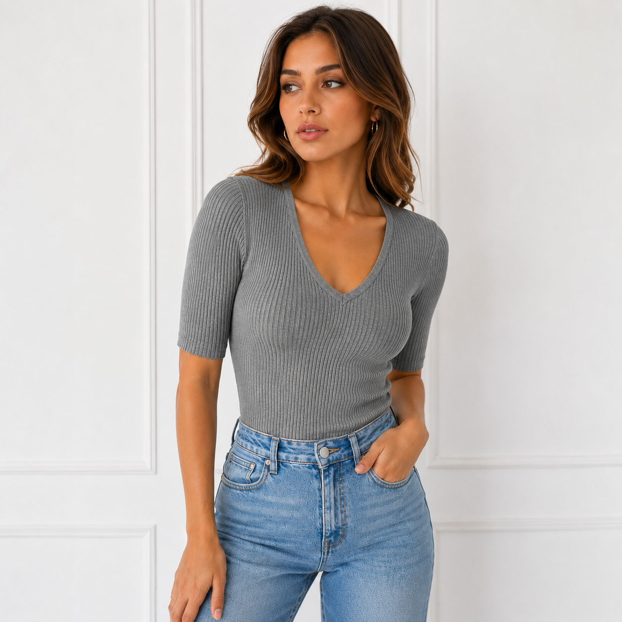 Damska Prążkowana Bluzka V-Neck Slim Fit – Elastyczny T-Shirt z Krótkim Rękawem