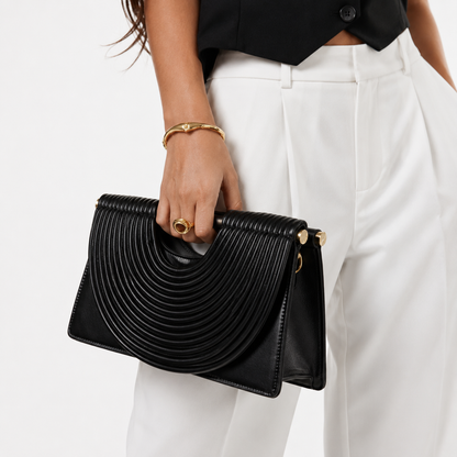 Elegancka Torebka Damska z Metalowym Uchwytem – Designerska Torebka na Ramię i Crossbody